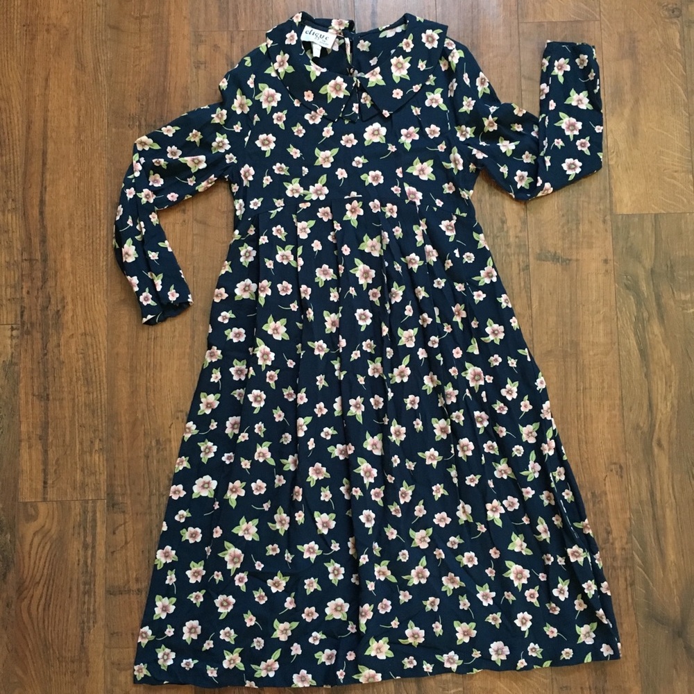 Clique by jinelle Peter Pan collar dress